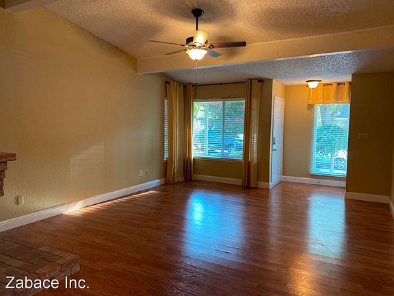 4th image of 2 Alder Ct #B