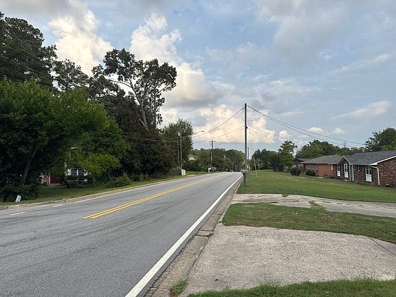 5th image of 2152 Rosier Rd