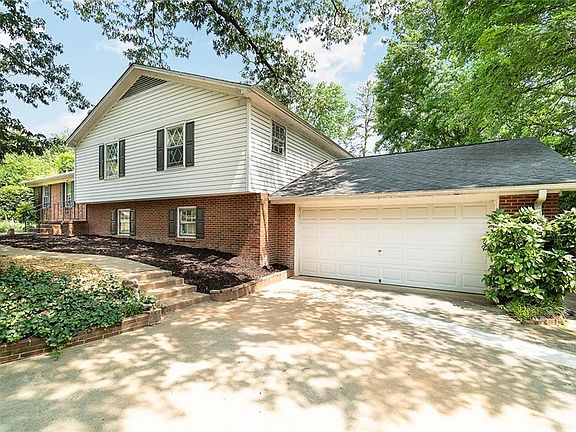 2nd image of 6 Kingsridge Ct