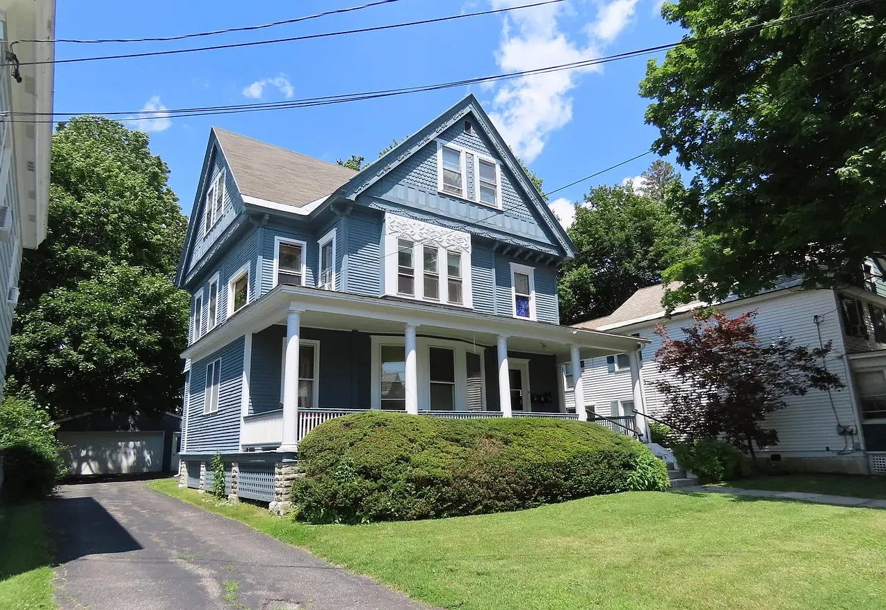 2 bed, $2,000 — Photo 1