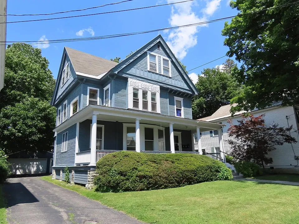 79 Chestnut St #2