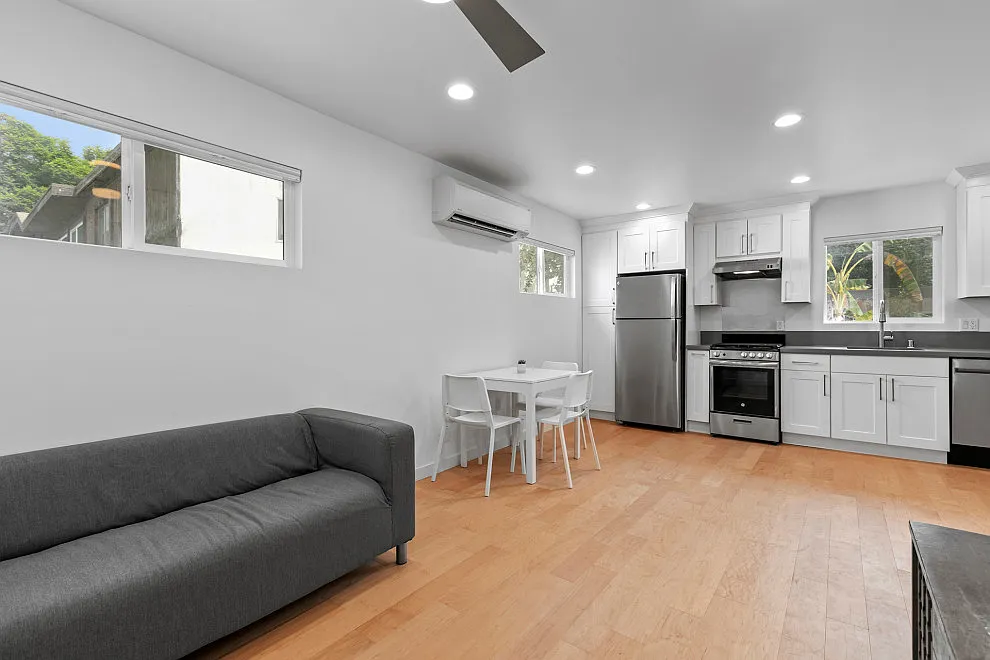 Springbrook Ave, San Jose — Photo 1