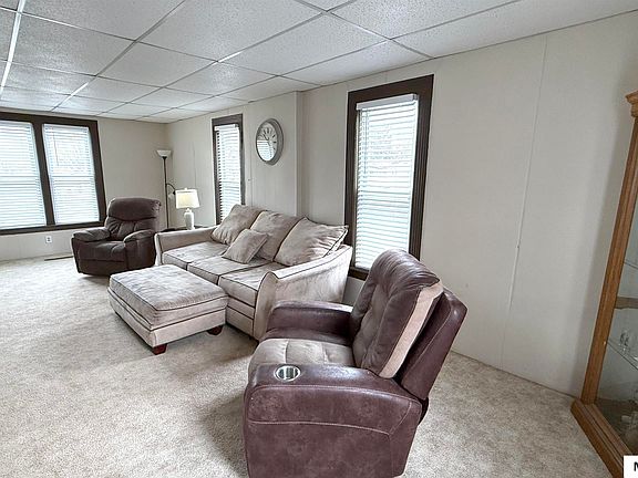 4th image of 103 Cherry St