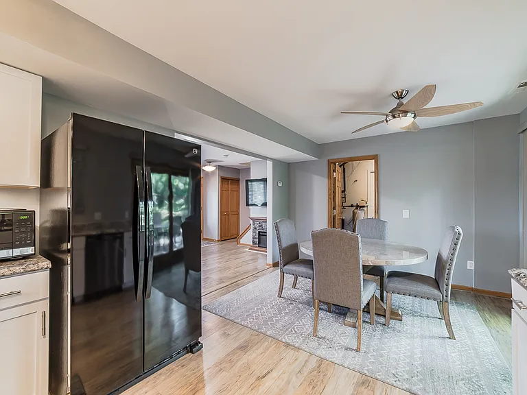 1034 Parkway Dr — Photo 13