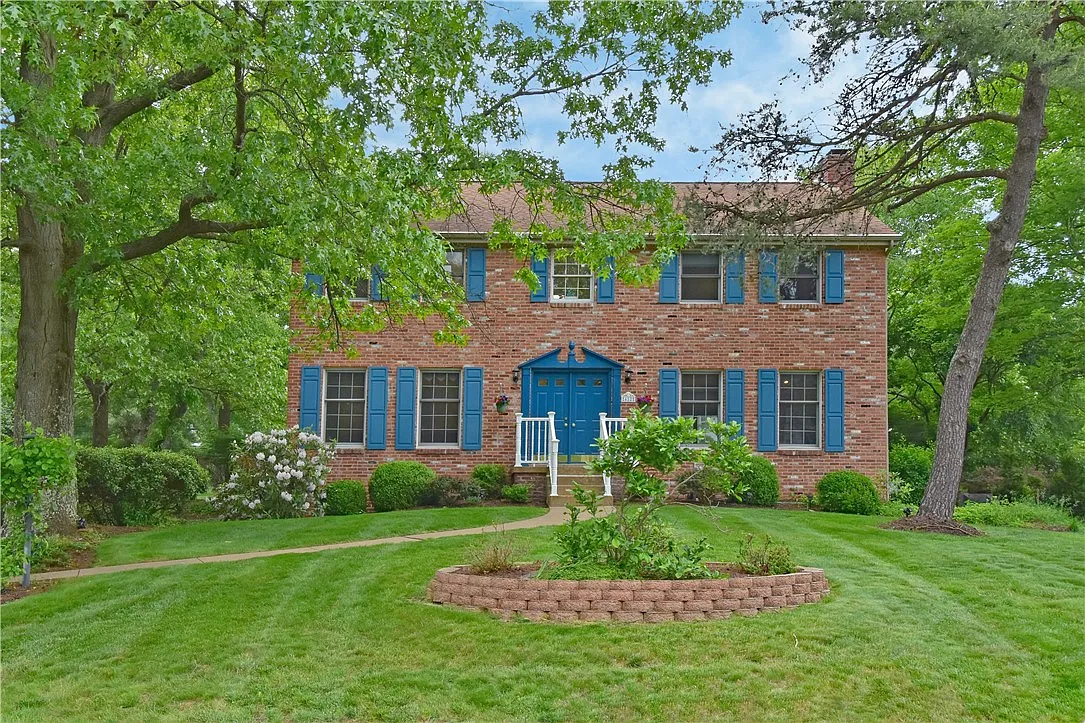 412 Forest Trails Dr photo 1