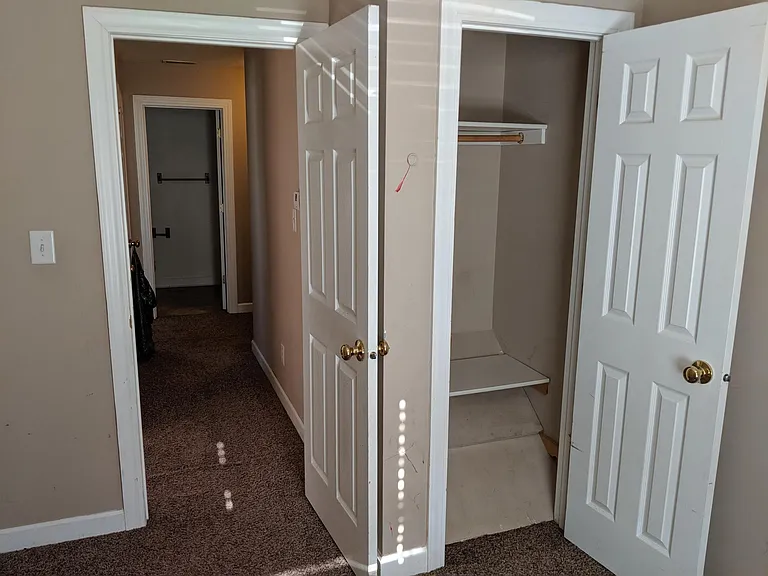 239 Lehr Dr — Photo 5
