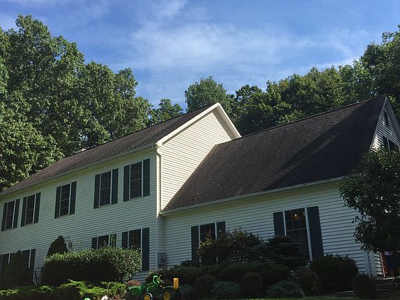 2nd image of 22 Stephanie Dr