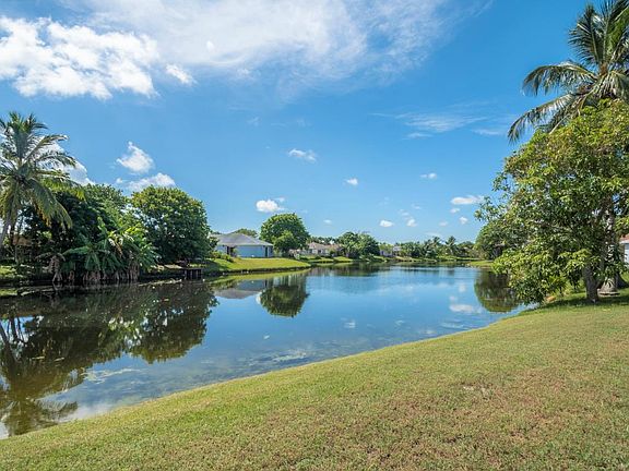 5th image of 10389 Boynton Place Cir