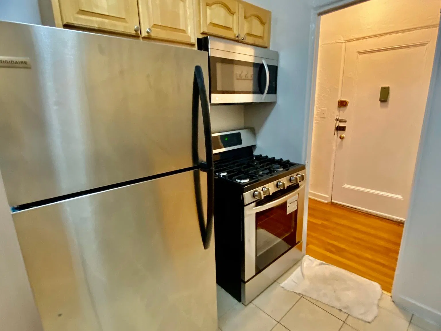 Glen Rd, Eastchester — Photo 2