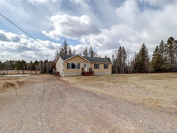 3rd image of 21 Canada Packers Rd