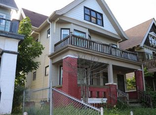 2463 N 39th St, Milwaukee, WI 53210