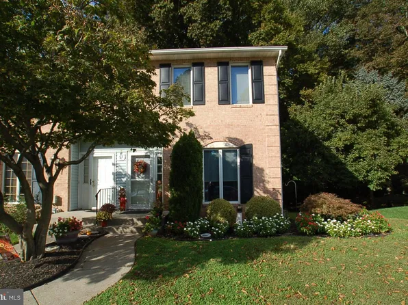 4825 Weatherhill Dr, Wilmington, DE 19808