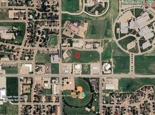 2052 E Labrador Blvd, Garden City, KS 67846