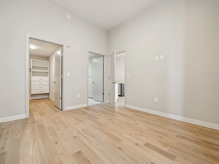 1401 Walnut — Photo 20