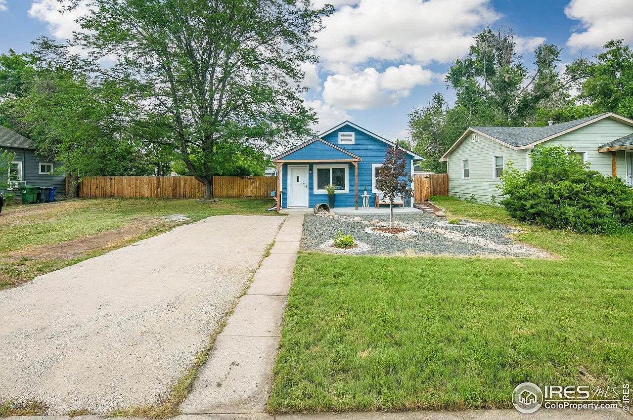 1209 E 4th St — Photo 3