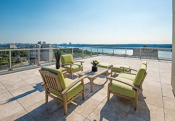 5th image of 640 W 237th St Penthouse A
