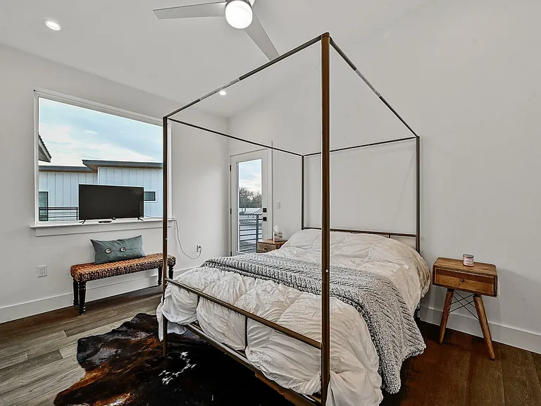 201 Tillery Sq #2 — Photo 3