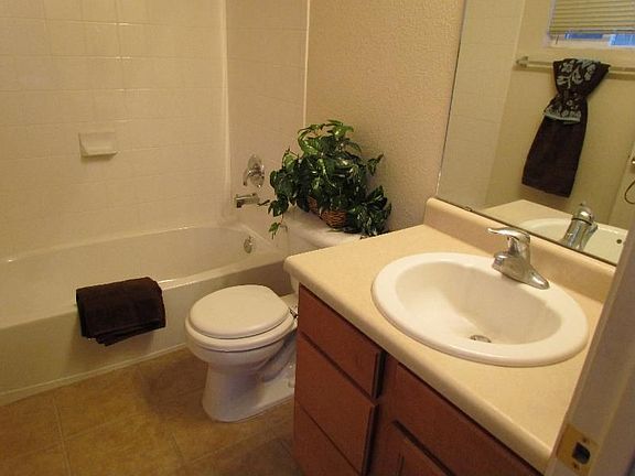 4th image of 6501 San Antonio Dr NE #50