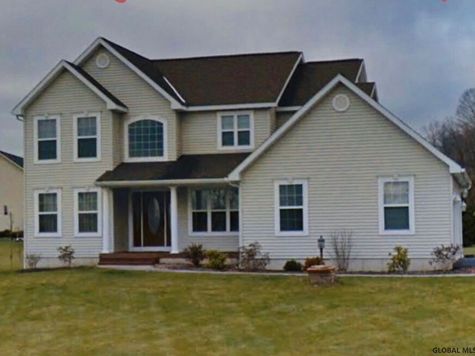 1st image of 3 Farmington Pl
