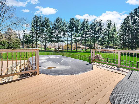 4th image of 8827 Windy Hill Ct