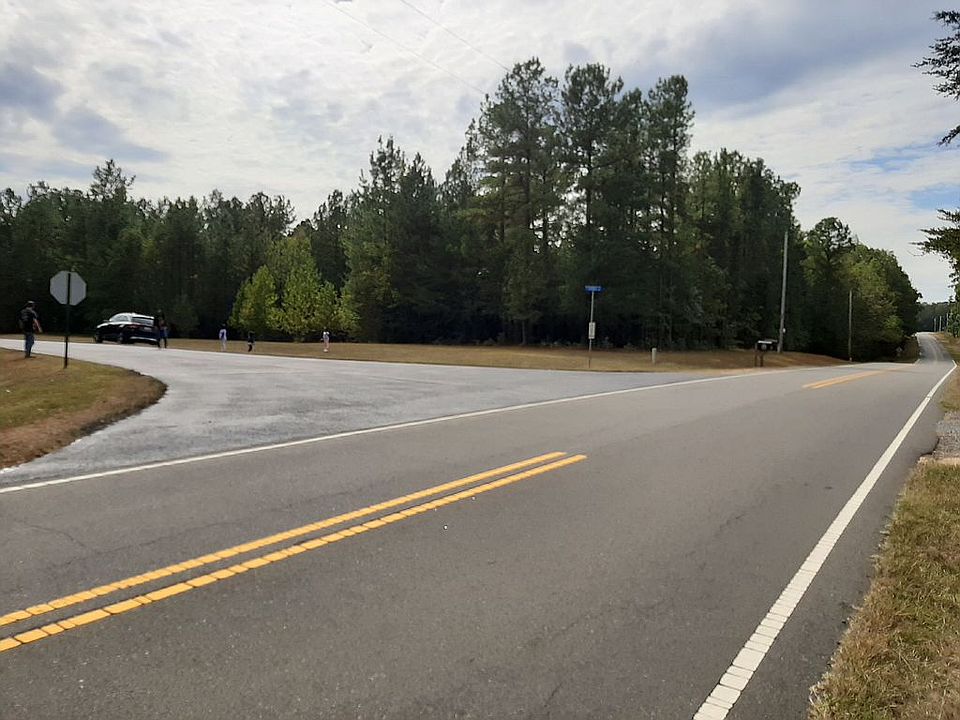 Farmall Ln and Cunningham 

