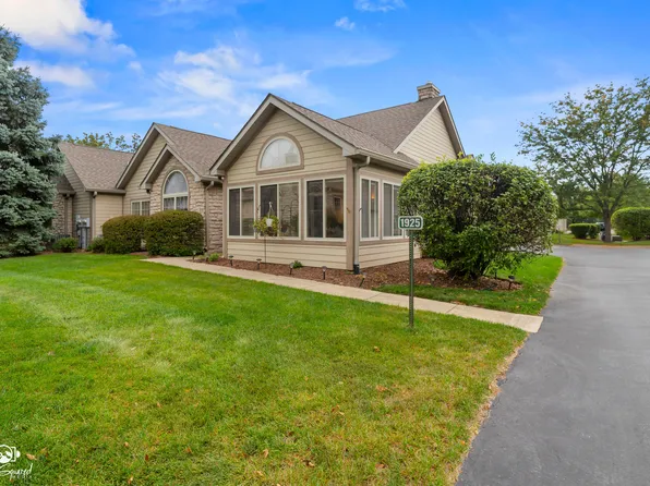 1925 Timbers Edge Cir, Joliet, IL 60431