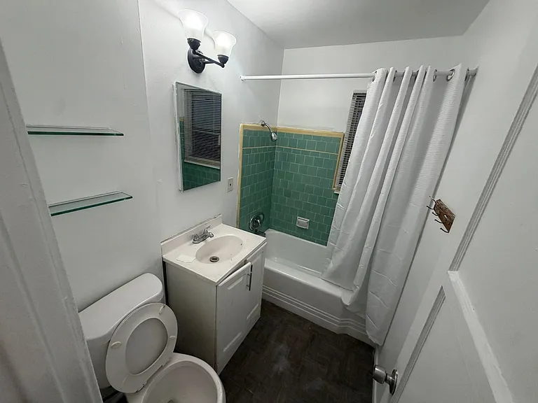 537 W Colden Ave — Photo 5