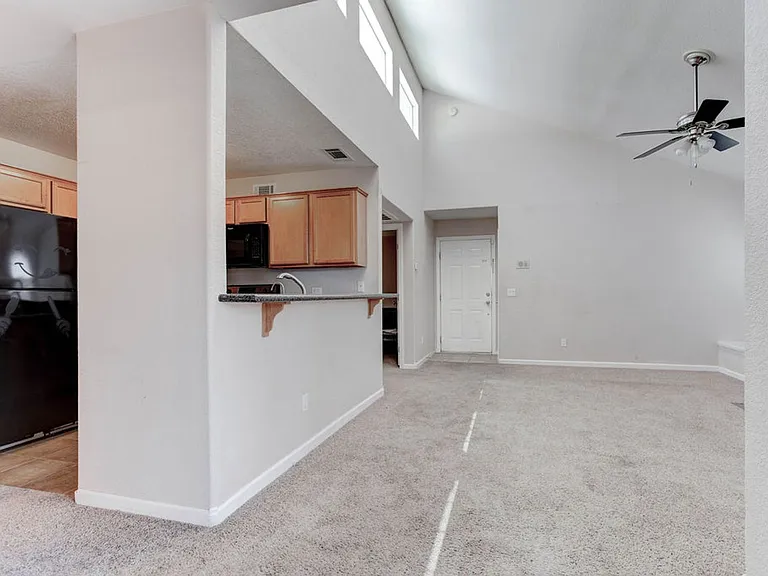 9325 W Desert Inn Rd #206 — Photo 7