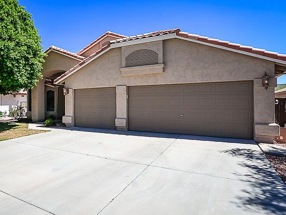 2nd image of 9941 W Tonopah Dr