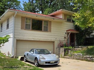 649 40th St SE, Cedar Rapids, IA 52403