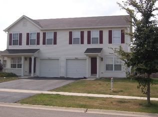 1409 Dahlgren Ln, Minooka, IL 60447