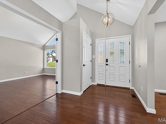 5th image of 9480 Easy St