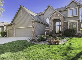 1003 Wicklow Rd, Papillion, NE 68046