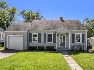 54221 Maple Ln, South Bend, IN