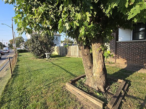 2nd image of 435 N Sherman Dr