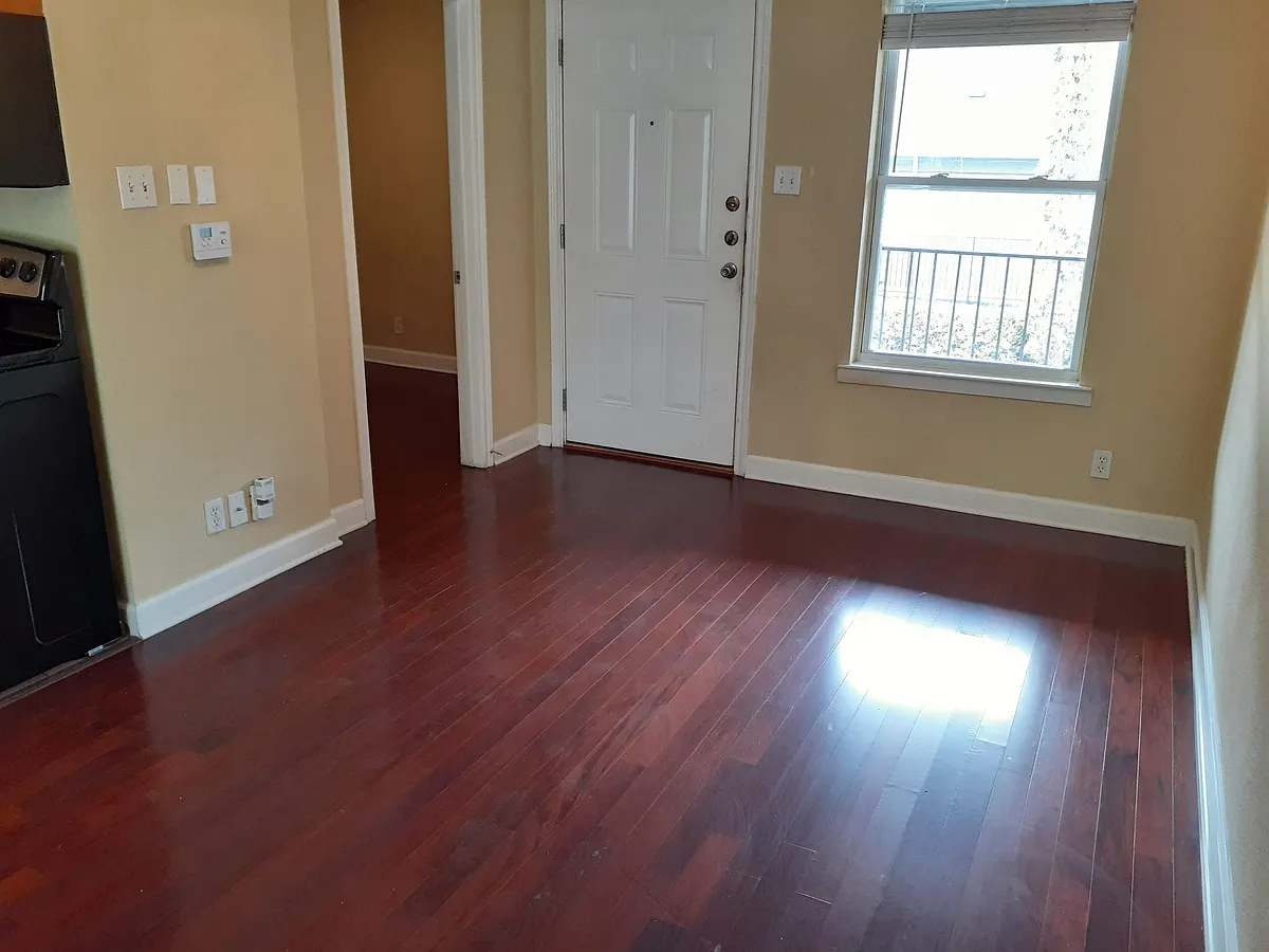 Building Photo - 2020 S Congress Ave #1202
