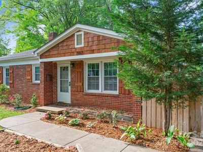 2953 Enfield Rd, Charlotte, NC, 28205