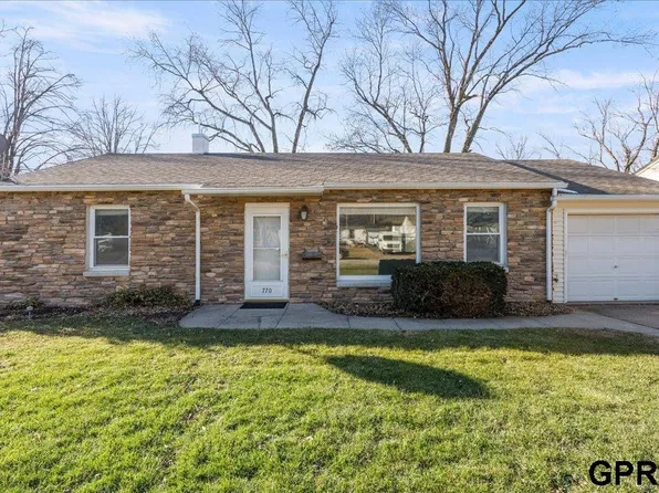 770 S 69th St, Omaha, NE 68106