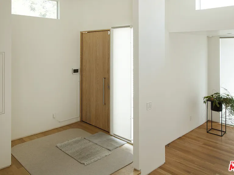444 W Avenue 37 — Photo 2