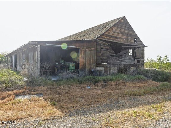 4th image of 16660 Yakima Valley Hwy