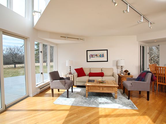 29 Rattlesnake Mountain Rd