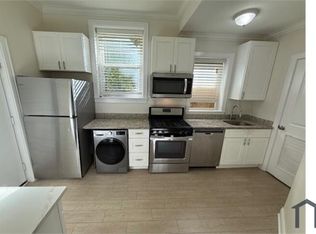 1307 W Morse Ave #1, Chicago, IL 60626