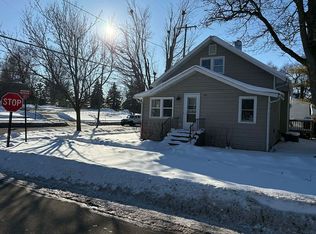 191 S 1st St NE, Cedar Springs, MI 49319