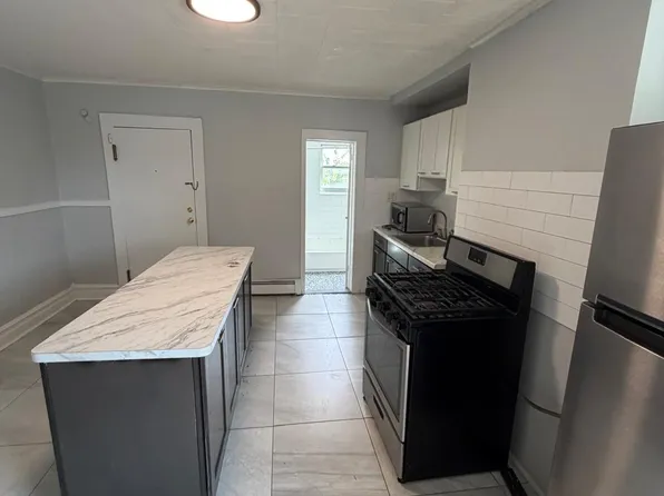 187 Parker St APT 3, Newark, NJ 07104