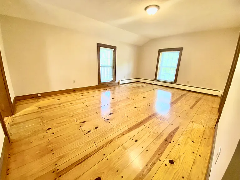 37 Middle Street - 2 — Photo 10