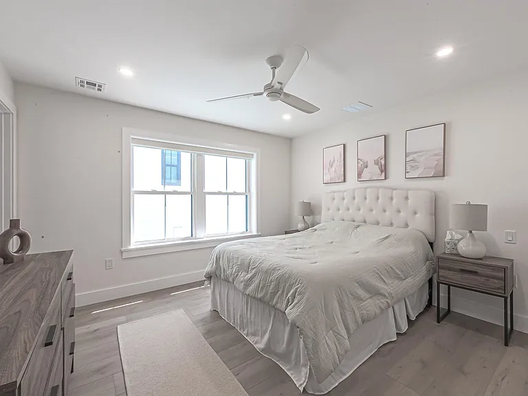 26 S Rosborough Ave — Photo 17