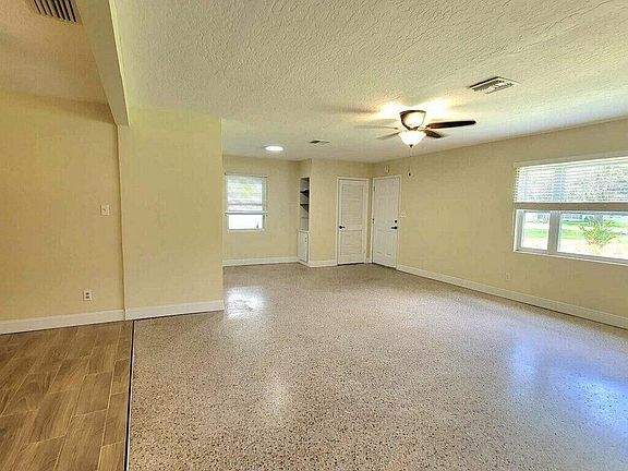 4th image of 2629 Rainbow Drive