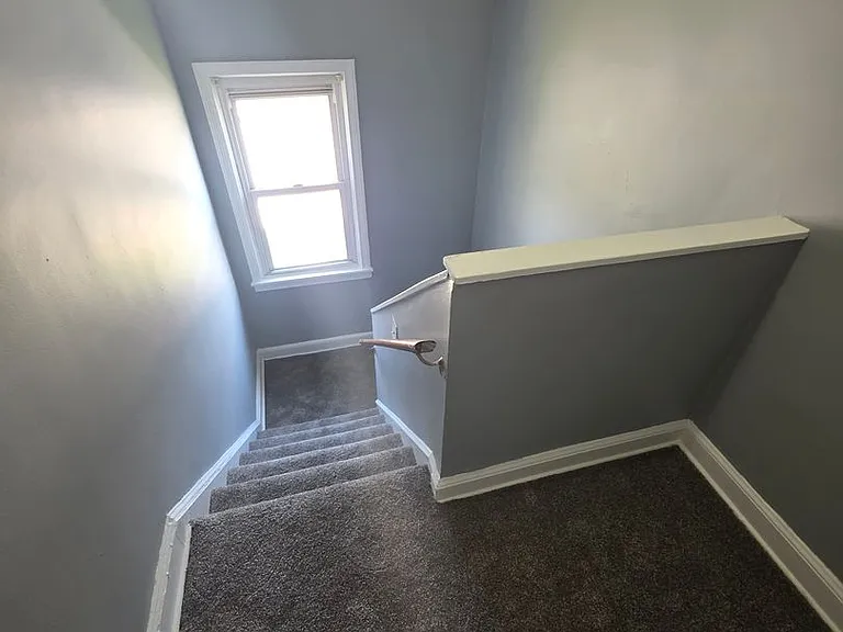 403 Greenhill Ave — Photo 3