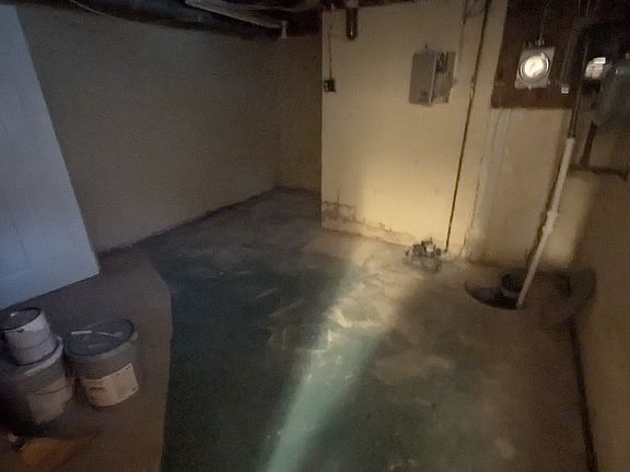 5th image of 145 River Meadow Dr