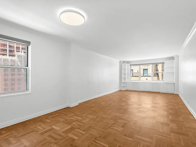 311 E 71st St #12F — Photo 6